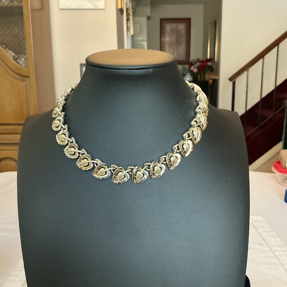 Coro Gold Tone Vintage Choker Necklace